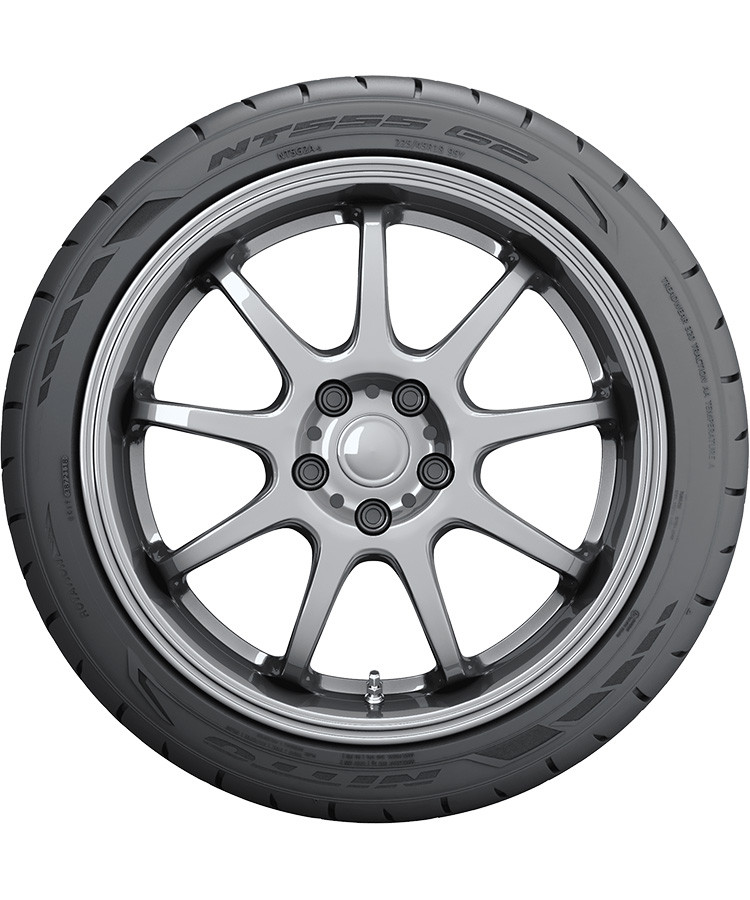Nitto NT555 G2 245/45 R19 102Y купить в KOLOBOX